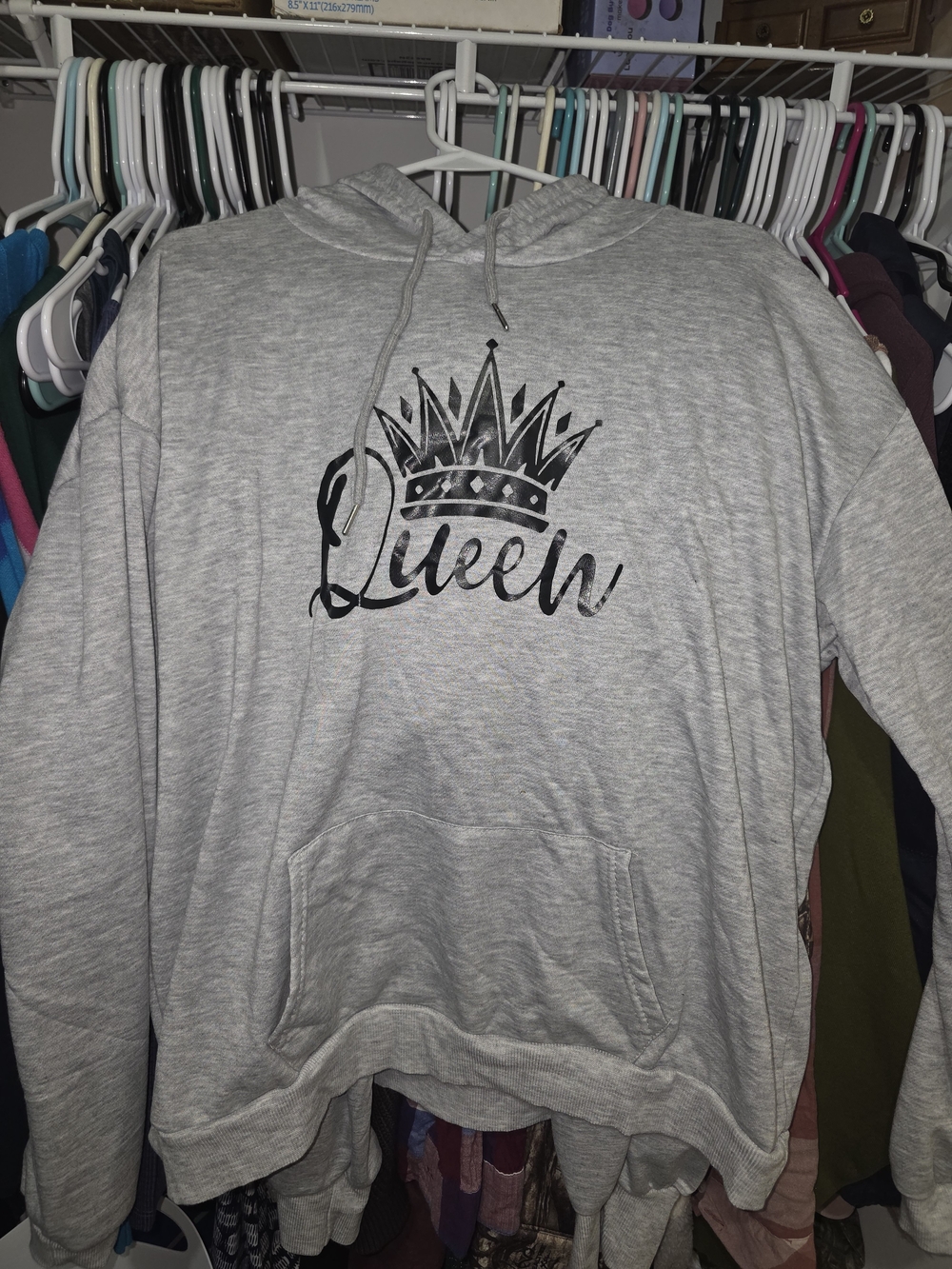 Gray 'Queen' Graphic Hoodie Sweatshirt - Women's Casual Pullover And Jogger Set